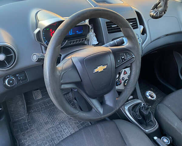 Белый Шевроле Авео, объемом двигателя 1.6 л и пробегом 140 тыс. км за 6350 $, фото 28 на Automoto.ua