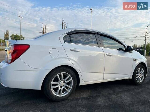 Белый Шевроле Авео, объемом двигателя 1.6 л и пробегом 115 тыс. км за 7100 $, фото 15 на Automoto.ua