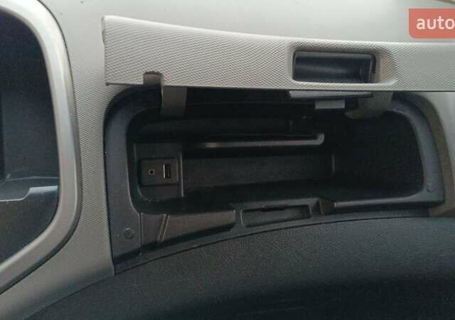 Белый Шевроле Авео, объемом двигателя 1.6 л и пробегом 192 тыс. км за 6000 $, фото 10 на Automoto.ua