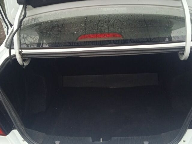 Белый Шевроле Авео, объемом двигателя 1.5 л и пробегом 79 тыс. км за 4790 $, фото 5 на Automoto.ua