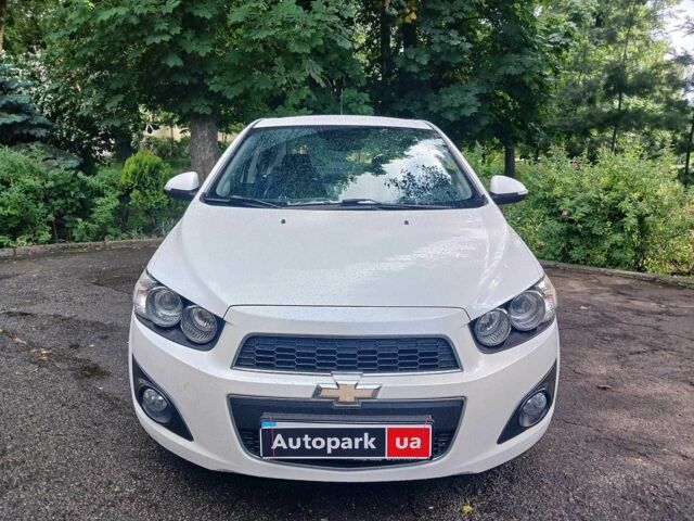 Білий Шевроле Авео, об'ємом двигуна 1.4 л та пробігом 129 тис. км за 6390 $, фото 1 на Automoto.ua
