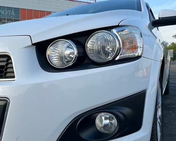 Белый Шевроле Авео, объемом двигателя 1.6 л и пробегом 115 тыс. км за 7100 $, фото 20 на Automoto.ua