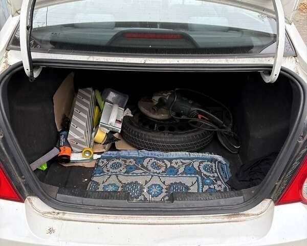 Білий Шевроле Авео, об'ємом двигуна 1.4 л та пробігом 122 тис. км за 5500 $, фото 6 на Automoto.ua