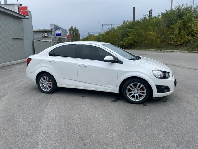 Шевроле Авео 2014 в Днепре (Днепропетровске) на Automoto.ua Белый Шевроле Авео, объемом двигателя 1.4 л и пробегом 125 тыс. км за 6500 $, фото 5 на Automoto.ua