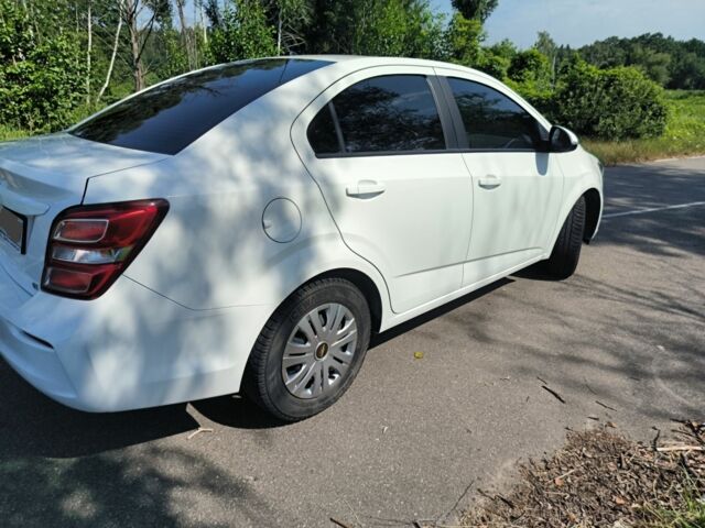 Белый Шевроле Авео, объемом двигателя 1.4 л и пробегом 50 тыс. км за 8133 $, фото 5 на Automoto.ua