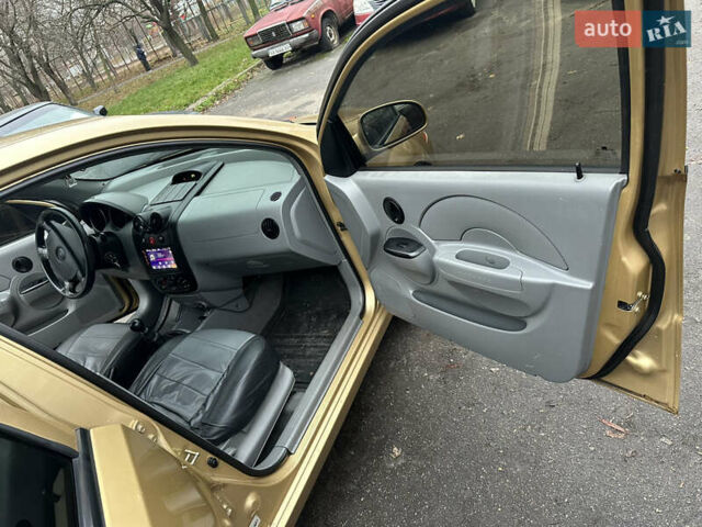 Бежевий Шевроле Авео, об'ємом двигуна 1.5 л та пробігом 169 тис. км за 2500 $, фото 8 на Automoto.ua