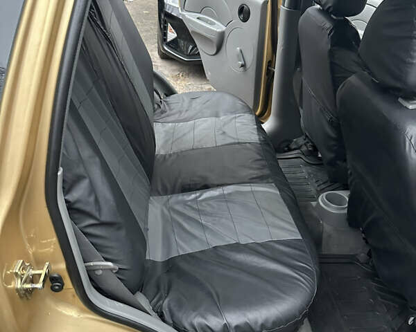 Бежевий Шевроле Авео, об'ємом двигуна 1.5 л та пробігом 169 тис. км за 2500 $, фото 6 на Automoto.ua