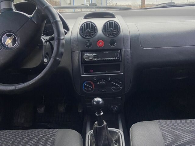 Бежевый Шевроле Авео, объемом двигателя 1.5 л и пробегом 248 тыс. км за 3450 $, фото 8 на Automoto.ua