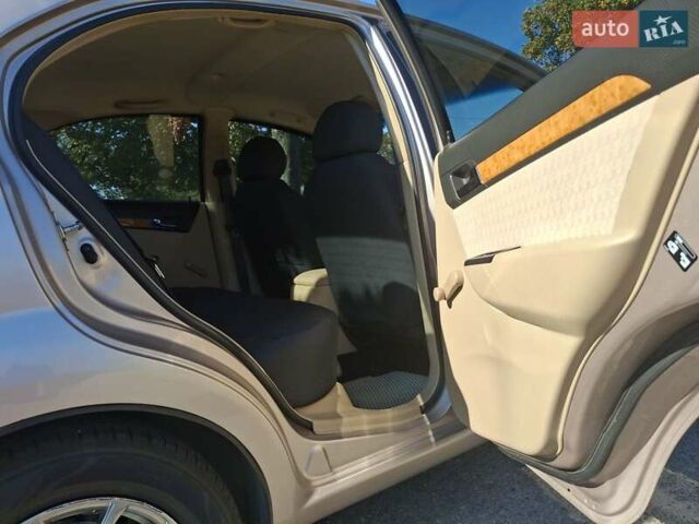 Бежевый Шевроле Авео, объемом двигателя 1.6 л и пробегом 50 тыс. км за 4500 $, фото 5 на Automoto.ua