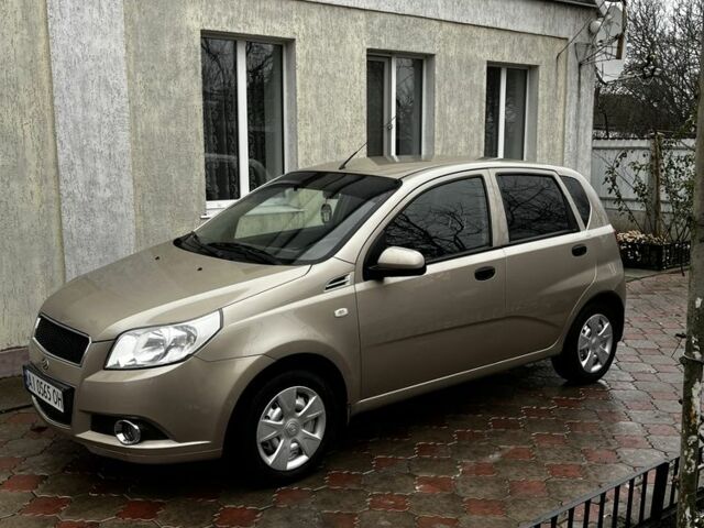Бежевый Шевроле Авео, объемом двигателя 0 л и пробегом 175 тыс. км за 3650 $, фото 3 на Automoto.ua