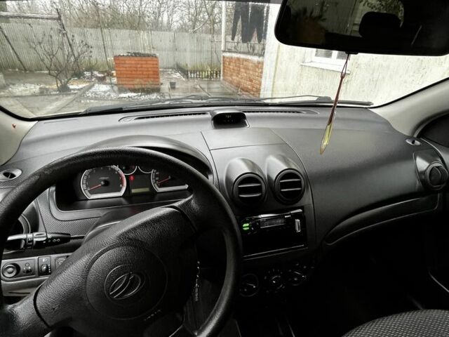 Бежевый Шевроле Авео, объемом двигателя 0 л и пробегом 175 тыс. км за 3650 $, фото 12 на Automoto.ua