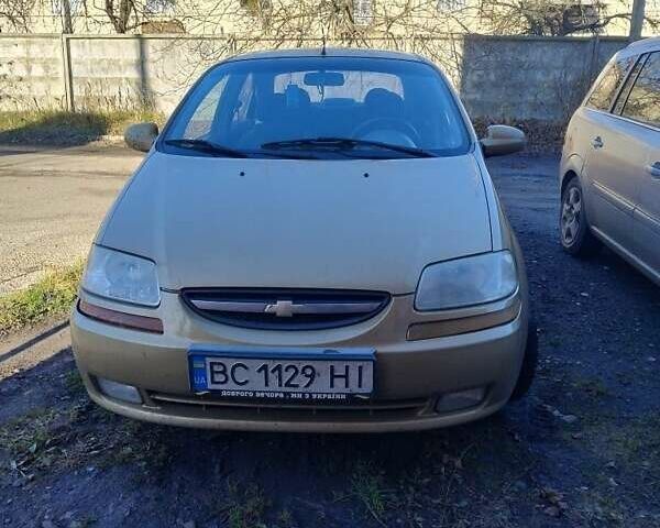 Бежевый Шевроле Авео, объемом двигателя 1.5 л и пробегом 290 тыс. км за 2000 $, фото 5 на Automoto.ua