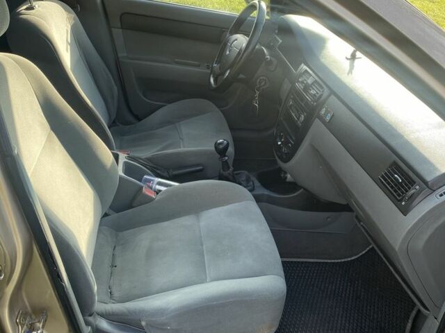 Бежевый Шевроле Авео, объемом двигателя 1.4 л и пробегом 3 тыс. км за 2200 $, фото 5 на Automoto.ua