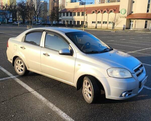 Бежевый Шевроле Авео, объемом двигателя 1.5 л и пробегом 161 тыс. км за 3450 $, фото 3 на Automoto.ua