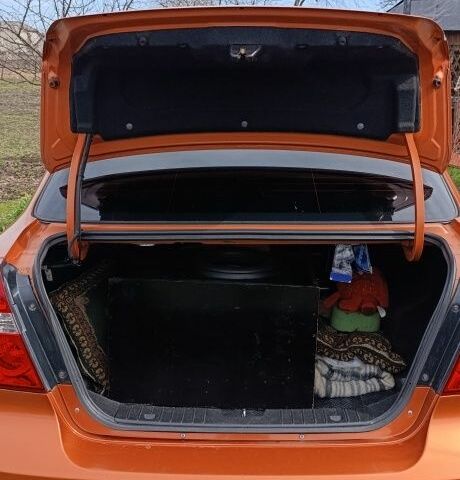 Бежевий Шевроле Авео, об'ємом двигуна 1.5 л та пробігом 164 тис. км за 4000 $, фото 18 на Automoto.ua