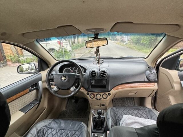 Бежевый Шевроле Авео, объемом двигателя 1.6 л и пробегом 106 тыс. км за 4000 $, фото 6 на Automoto.ua