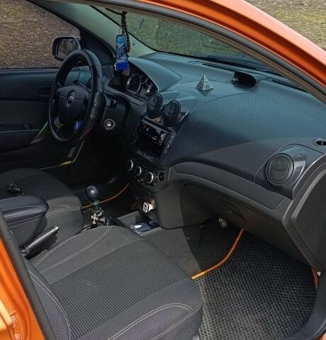 Бежевий Шевроле Авео, об'ємом двигуна 1.5 л та пробігом 164 тис. км за 4000 $, фото 21 на Automoto.ua