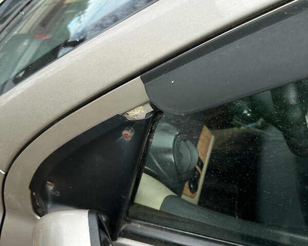 Бежевый Шевроле Авео, объемом двигателя 1.6 л и пробегом 288 тыс. км за 3200 $, фото 1 на Automoto.ua