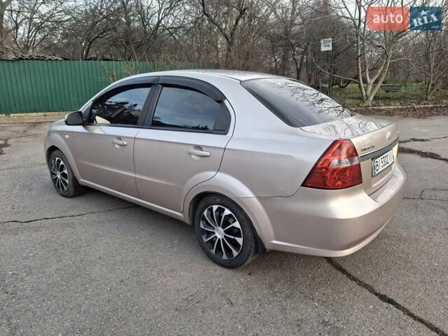 Бежевый Шевроле Авео, объемом двигателя 1.6 л и пробегом 199 тыс. км за 4400 $, фото 7 на Automoto.ua