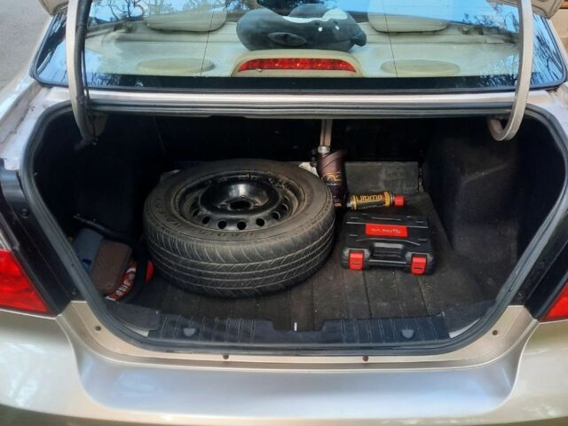 Бежевый Шевроле Авео, объемом двигателя 1.6 л и пробегом 236 тыс. км за 3900 $, фото 4 на Automoto.ua