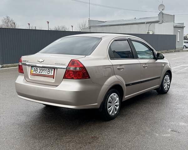 Бежевый Шевроле Авео, объемом двигателя 1.6 л и пробегом 150 тыс. км за 3800 $, фото 4 на Automoto.ua