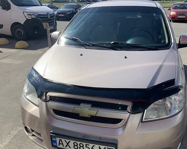 Бежевый Шевроле Авео, объемом двигателя 1.6 л и пробегом 196 тыс. км за 4000 $, фото 1 на Automoto.ua