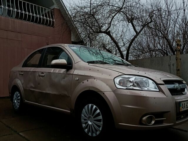 Бежевый Шевроле Авео, объемом двигателя 1.6 л и пробегом 237 тыс. км за 2100 $, фото 3 на Automoto.ua