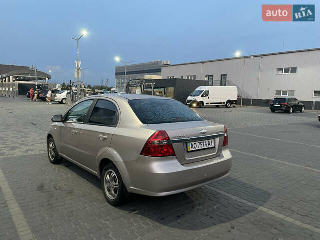 Бежевий Шевроле Авео, об'ємом двигуна 1.6 л та пробігом 174 тис. км за 4200 $, фото 7 на Automoto.ua