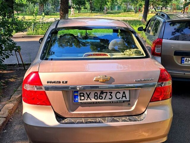 Бежевый Шевроле Авео, объемом двигателя 1.6 л и пробегом 210 тыс. км за 3400 $, фото 5 на Automoto.ua