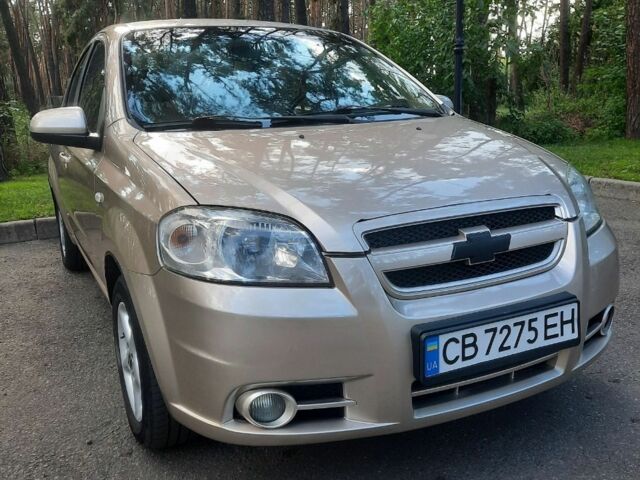 Бежевый Шевроле Авео, объемом двигателя 1.6 л и пробегом 236 тыс. км за 3900 $, фото 1 на Automoto.ua