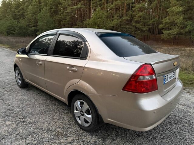 Бежевий Шевроле Авео, об'ємом двигуна 1.6 л та пробігом 195 тис. км за 3350 $, фото 3 на Automoto.ua
