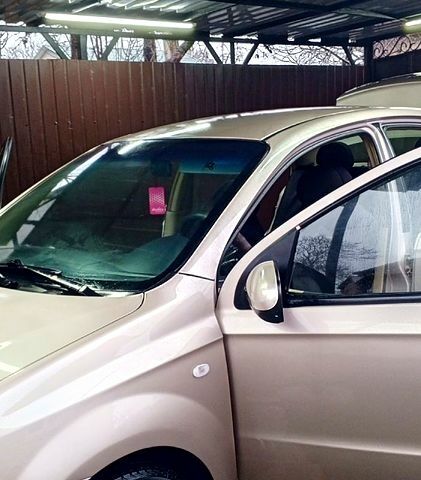 Бежевий Шевроле Авео, об'ємом двигуна 1.6 л та пробігом 200 тис. км за 3000 $, фото 6 на Automoto.ua