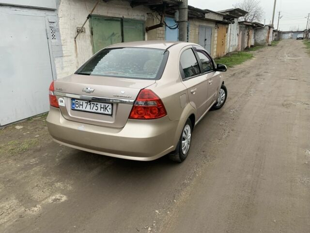 Бежевый Шевроле Авео, объемом двигателя 1.6 л и пробегом 187 тыс. км за 3100 $, фото 4 на Automoto.ua