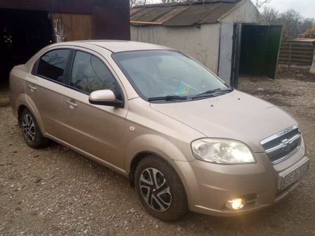 Бежевый Шевроле Авео, объемом двигателя 1.6 л и пробегом 158 тыс. км за 3500 $, фото 1 на Automoto.ua