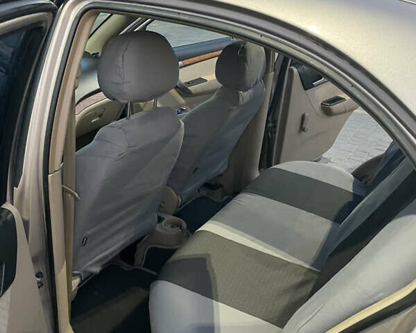 Бежевий Шевроле Авео, об'ємом двигуна 1.6 л та пробігом 174 тис. км за 4200 $, фото 21 на Automoto.ua