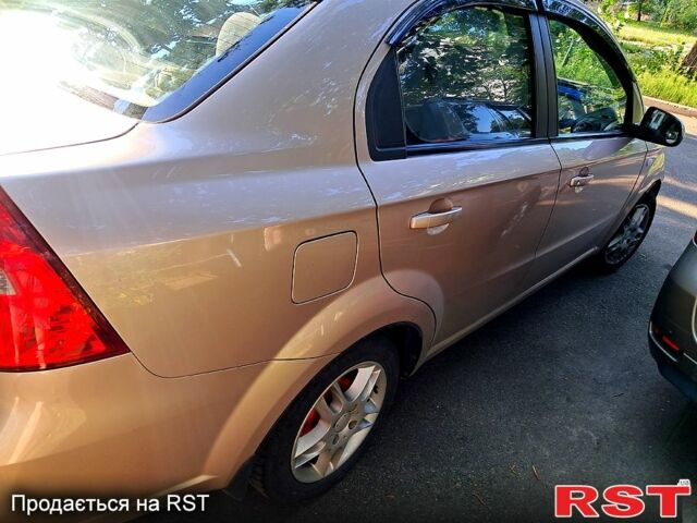 Бежевый Шевроле Авео, объемом двигателя 1.6 л и пробегом 210 тыс. км за 3400 $, фото 4 на Automoto.ua