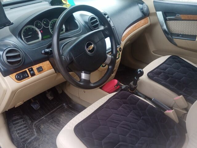 Бежевый Шевроле Авео, объемом двигателя 1.6 л и пробегом 158 тыс. км за 3500 $, фото 6 на Automoto.ua