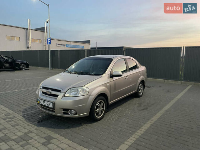 Бежевий Шевроле Авео, об'ємом двигуна 1.6 л та пробігом 174 тис. км за 4200 $, фото 4 на Automoto.ua