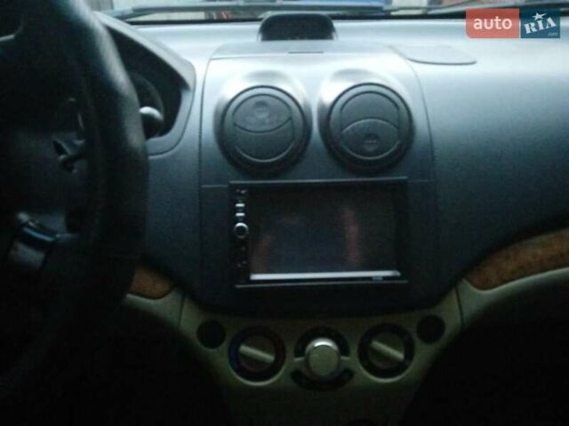 Бежевый Шевроле Авео, объемом двигателя 1.6 л и пробегом 210 тыс. км за 3500 $, фото 7 на Automoto.ua