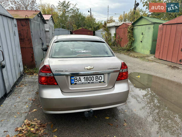 Шевроле Авео 2008 в Кременчуге на Automoto.ua Бежевый Шевроле Авео, объемом двигателя 1.6 л и пробегом 198 тыс. км за 5100 $, фото 1 на Automoto.ua