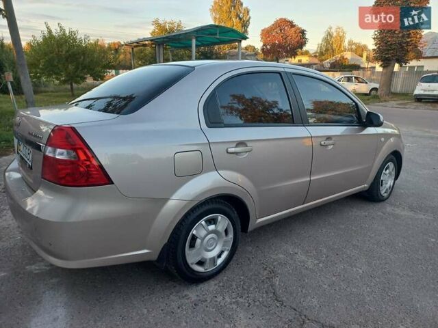 Бежевый Шевроле Авео, объемом двигателя 1.6 л и пробегом 180 тыс. км за 4650 $, фото 3 на Automoto.ua