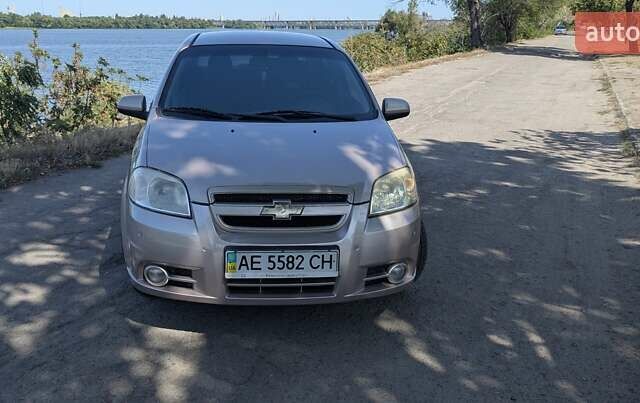 Бежевый Шевроле Авео, объемом двигателя 1.6 л и пробегом 99 тыс. км за 5000 $, фото 1 на Automoto.ua