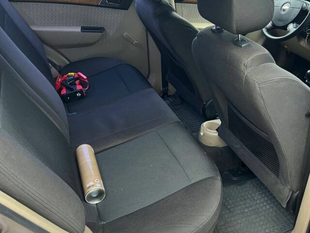 Бежевый Шевроле Авео, объемом двигателя 1.6 л и пробегом 3 тыс. км за 3400 $, фото 7 на Automoto.ua