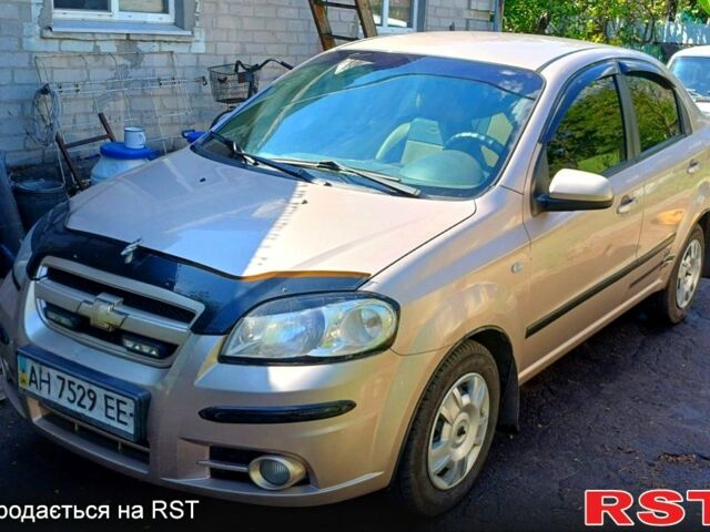 Бежевый Шевроле Авео, объемом двигателя 1.6 л и пробегом 320 тыс. км за 4000 $, фото 5 на Automoto.ua
