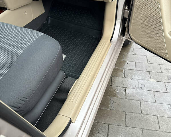 Бежевый Шевроле Авео, объемом двигателя 1.6 л и пробегом 278 тыс. км за 5400 $, фото 28 на Automoto.ua