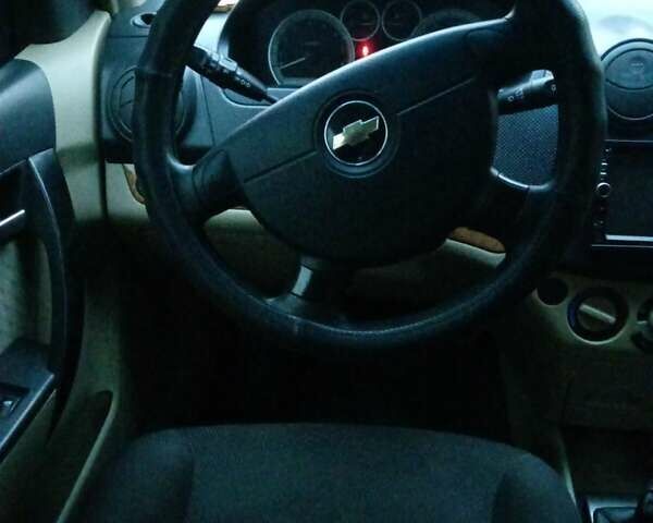 Бежевый Шевроле Авео, объемом двигателя 1.6 л и пробегом 210 тыс. км за 3500 $, фото 8 на Automoto.ua