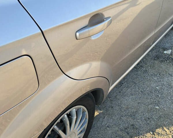 Бежевый Шевроле Авео, объемом двигателя 1.6 л и пробегом 210 тыс. км за 4200 $, фото 9 на Automoto.ua