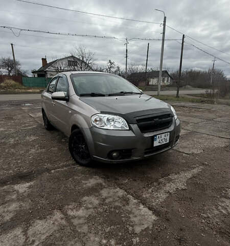 Бежевий Шевроле Авео, об'ємом двигуна 1.6 л та пробігом 205 тис. км за 2500 $, фото 5 на Automoto.ua