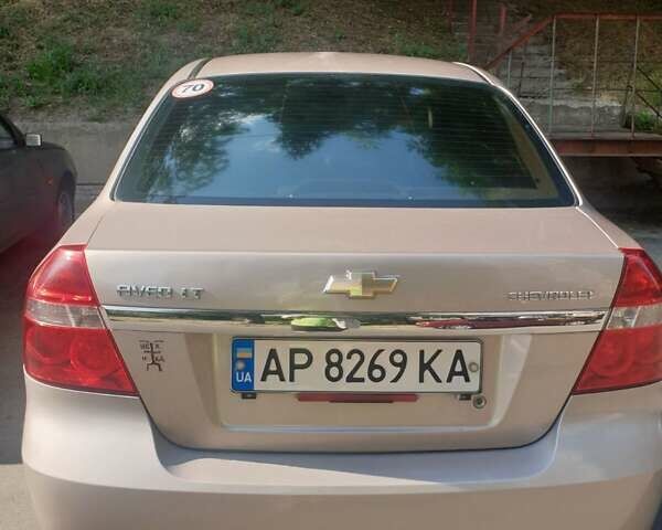 Бежевый Шевроле Авео, объемом двигателя 1.6 л и пробегом 100 тыс. км за 3700 $, фото 3 на Automoto.ua
