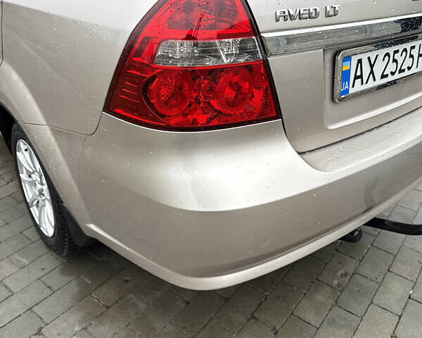 Бежевый Шевроле Авео, объемом двигателя 1.6 л и пробегом 278 тыс. км за 5400 $, фото 19 на Automoto.ua